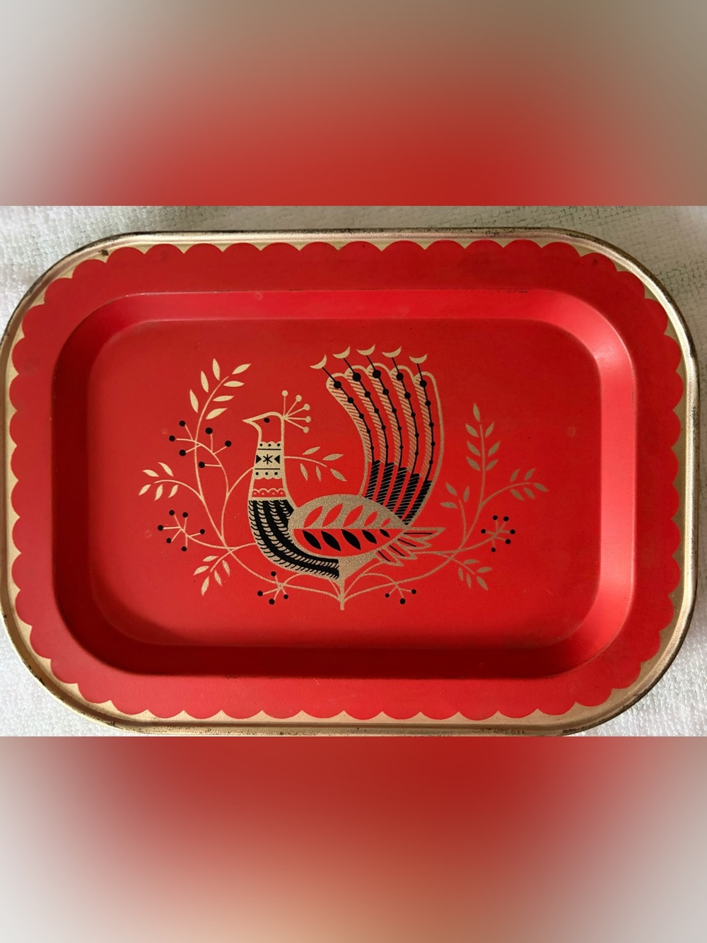 Vintage Fabcraft Red Tin Metal Serving / Trays, Peacock Motif Set of 4